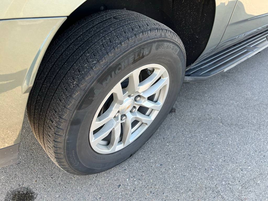 Thumbnail: 2024 Chevrolet Suburban - 28