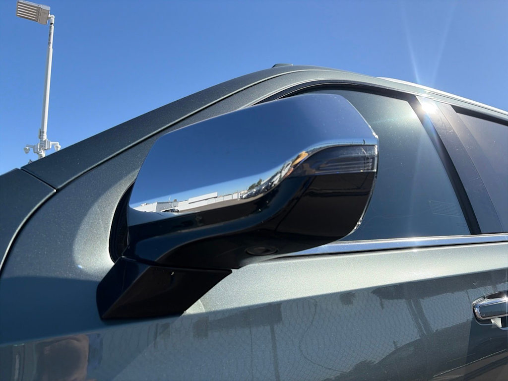 Thumbnail: 2024 Chevrolet Tahoe - 17
