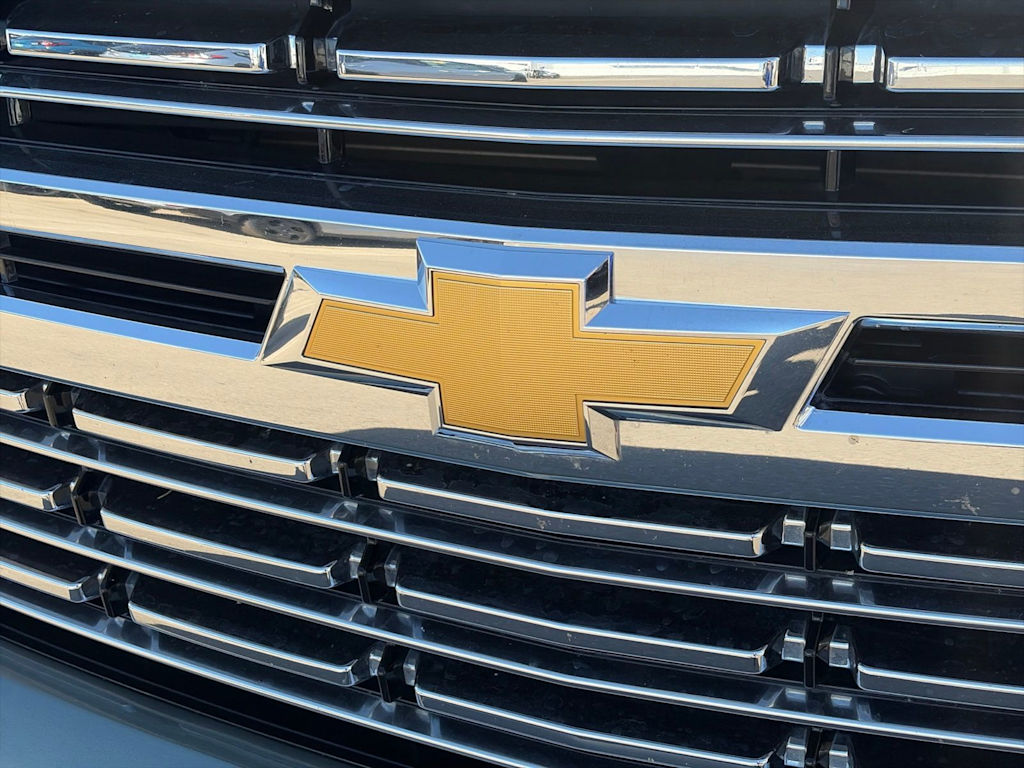 Thumbnail: 2024 Chevrolet Tahoe - 4
