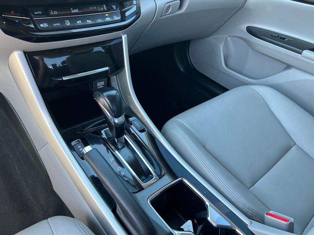 Thumbnail: 2016 Honda Accord - 43