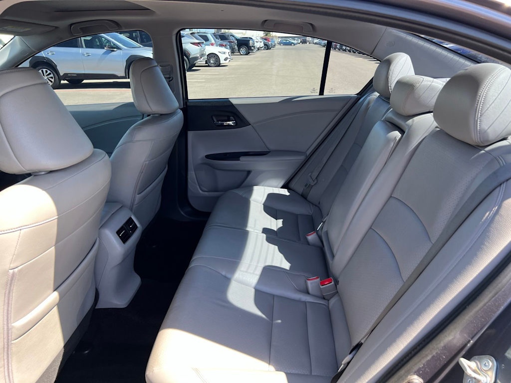 Thumbnail: 2016 Honda Accord - 27