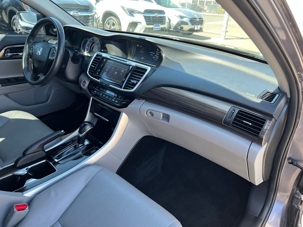 Thumbnail: 2016 Honda Accord - 9