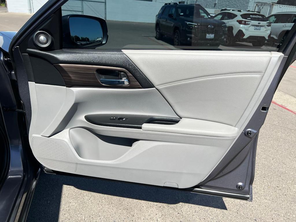 Thumbnail: 2016 Honda Accord - 34