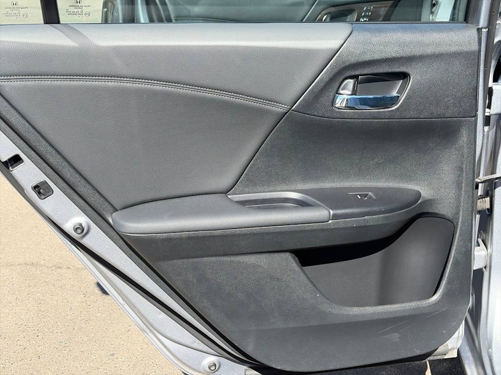 Thumbnail: 2017 Honda Accord - 31