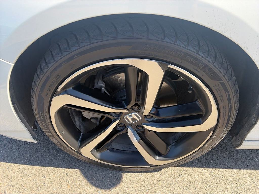 Thumbnail: 2018 Honda Accord - 19
