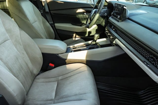 2023 Honda Accord LX 10