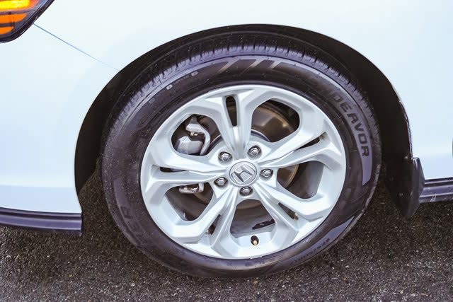 2023 Honda Accord LX 19