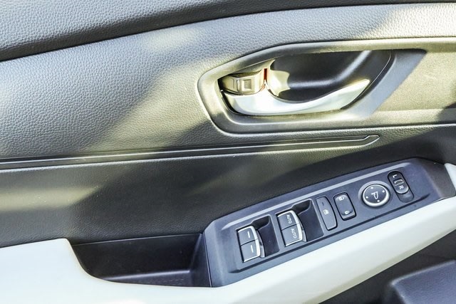 2023 Honda Accord LX 23
