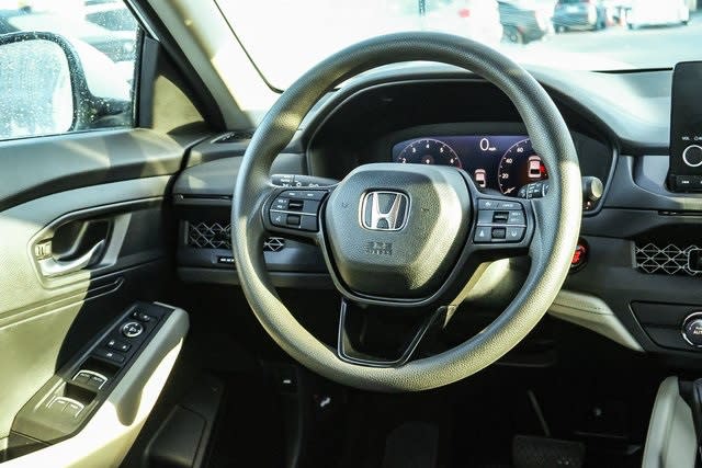 2023 Honda Accord LX 12