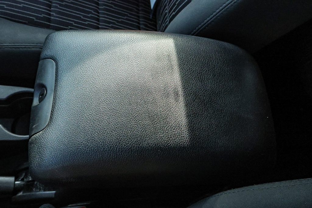 2011 Jeep Wrangler Unlimited Sport 43