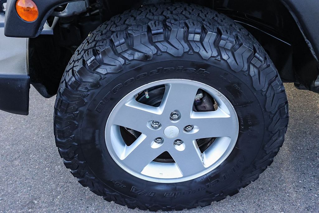 2011 Jeep Wrangler Unlimited Sport 22