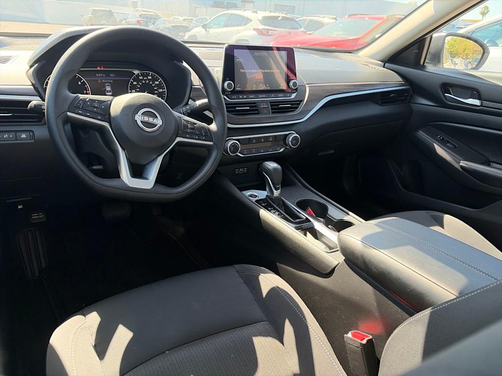 Thumbnail: 2025 Nissan Altima - 2