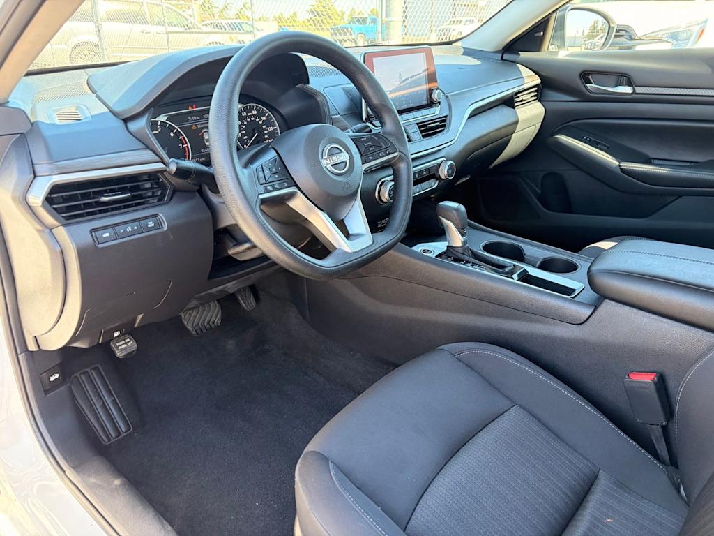Thumbnail: 2025 Nissan Altima - 8