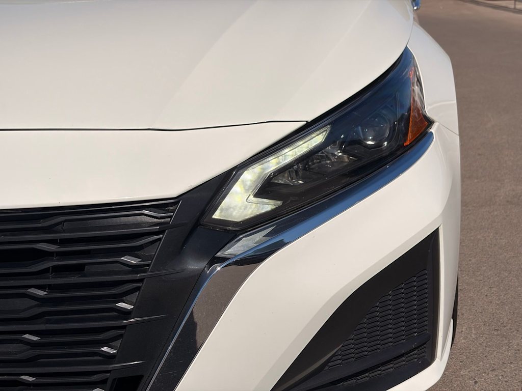 Thumbnail: 2025 Nissan Altima - 22