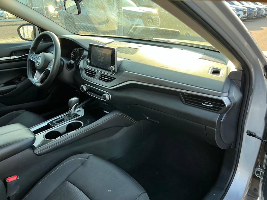 Thumbnail: 2023 Nissan Altima - 9