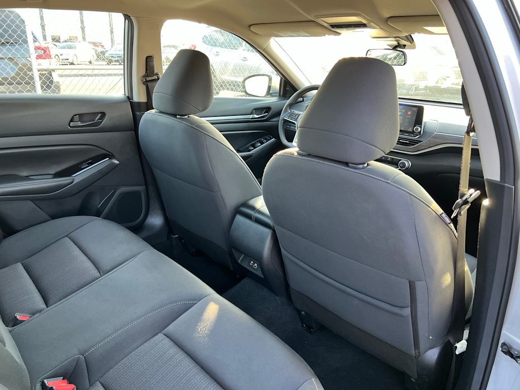 Thumbnail: 2023 Nissan Altima - 31