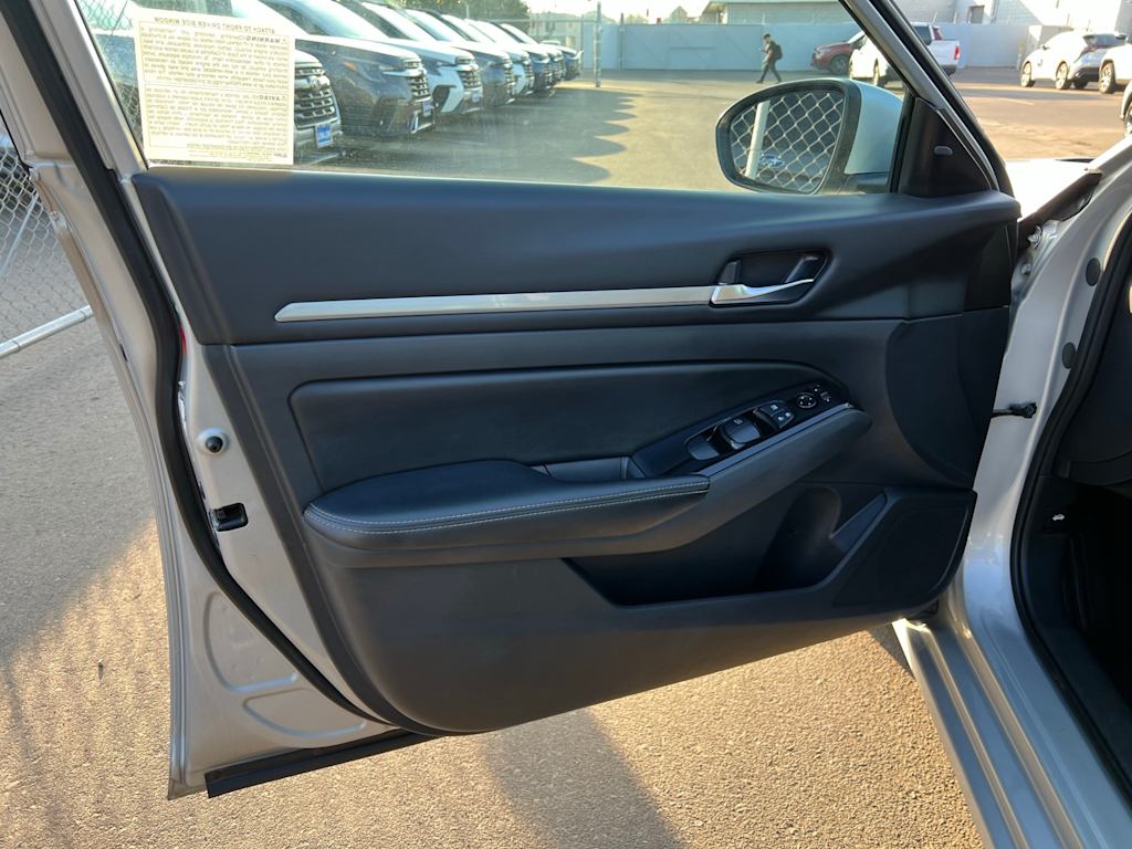 Thumbnail: 2023 Nissan Altima - 26