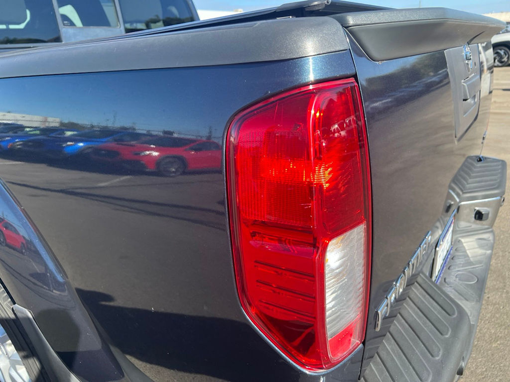 Thumbnail: 2017 Nissan Frontier - 28