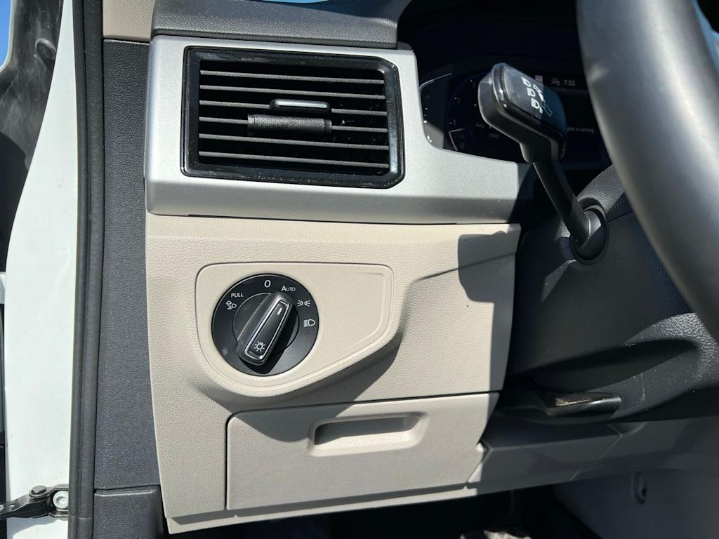 Thumbnail: 2021 Volkswagen Atlas - 31