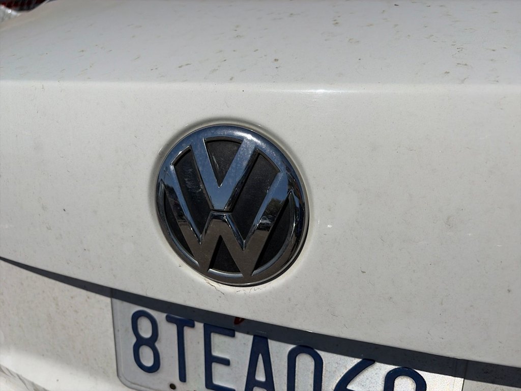 Thumbnail: 2013 Volkswagen Passat - 23