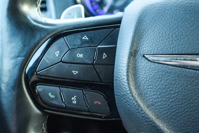 2018 Chrysler 300 S 41