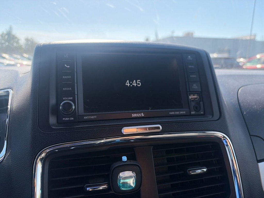 Thumbnail: 2016 Dodge Grand Caravan - 6