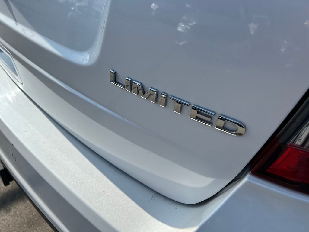 Thumbnail: 2013 Ford Edge - 20