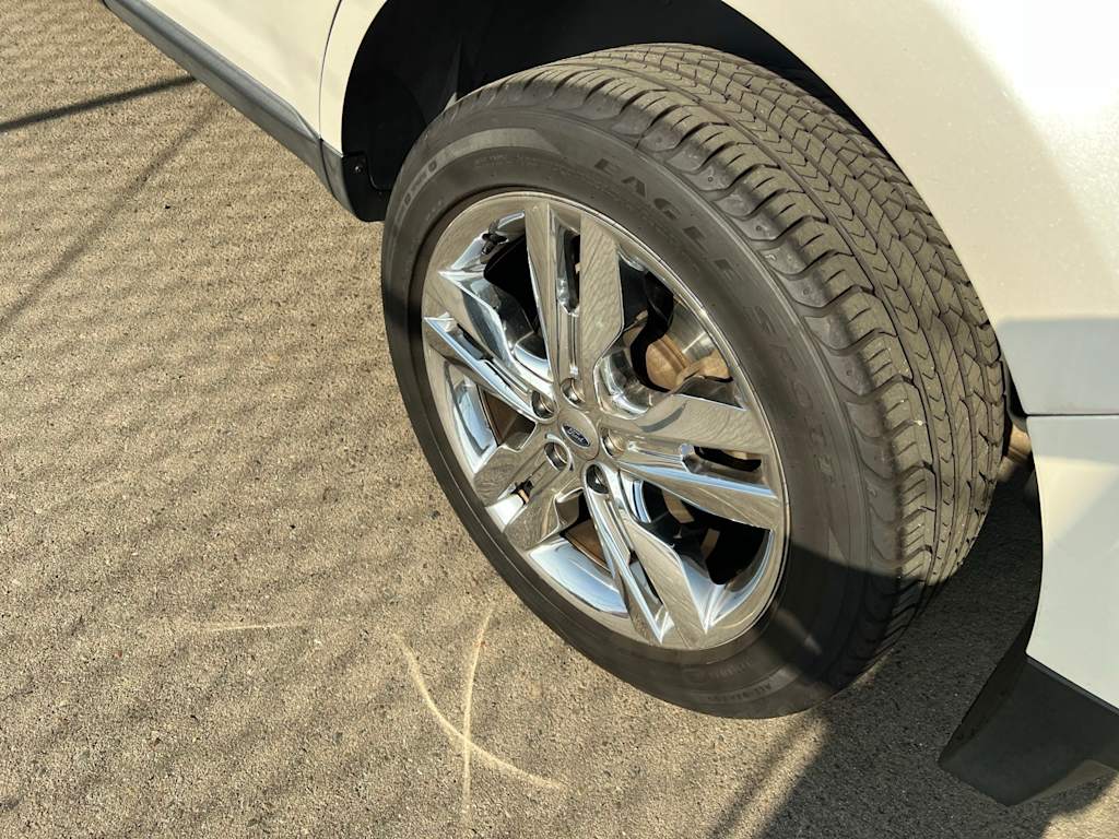 Thumbnail: 2013 Ford Edge - 25