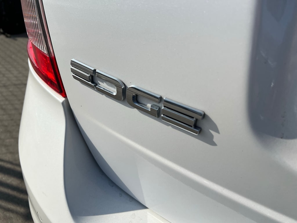 Thumbnail: 2013 Ford Edge - 7