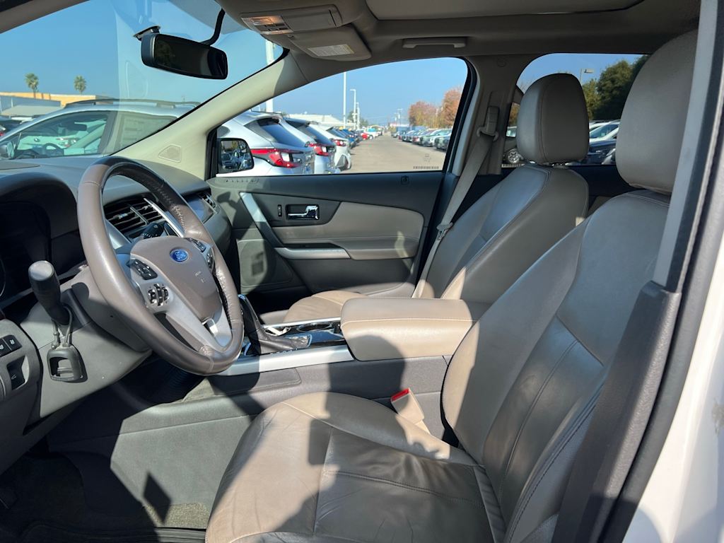Thumbnail: 2013 Ford Edge - 10