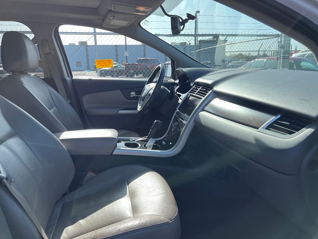 Thumbnail: 2013 Ford Edge - 12