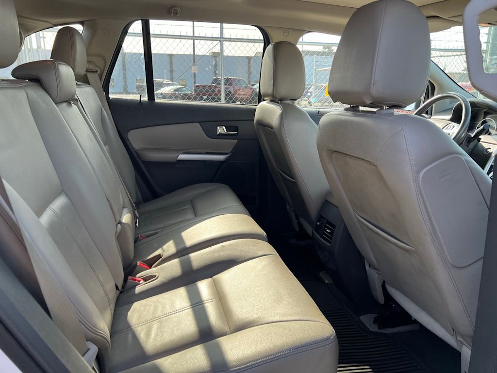 Thumbnail: 2013 Ford Edge - 30