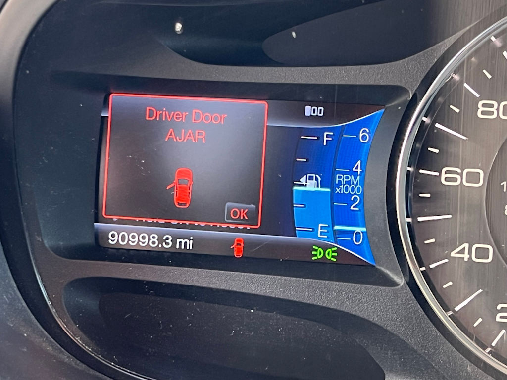 Thumbnail: 2013 Ford Edge - 38