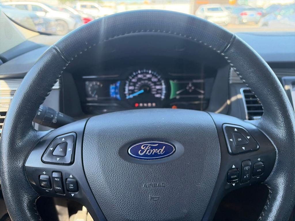 Thumbnail: 2016 Ford Flex - 28