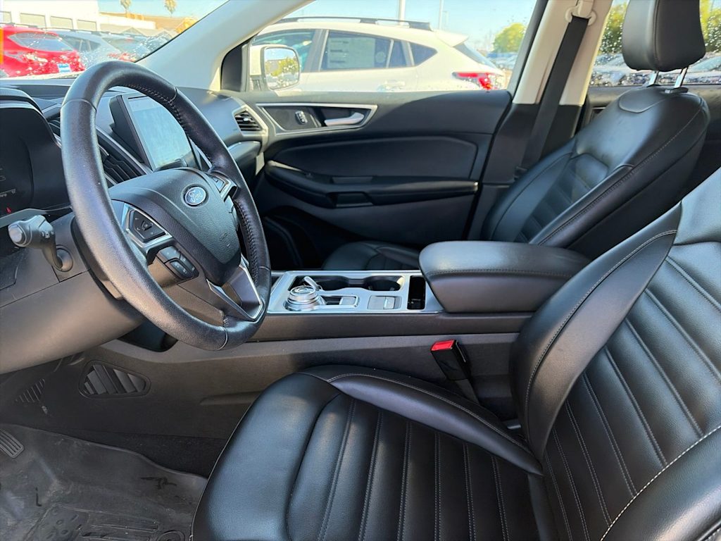 Thumbnail: 2021 Ford Edge - 8