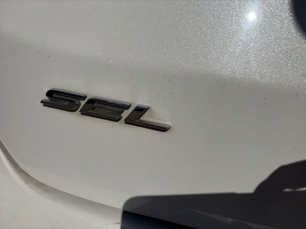 Thumbnail: 2021 Ford Edge - 23