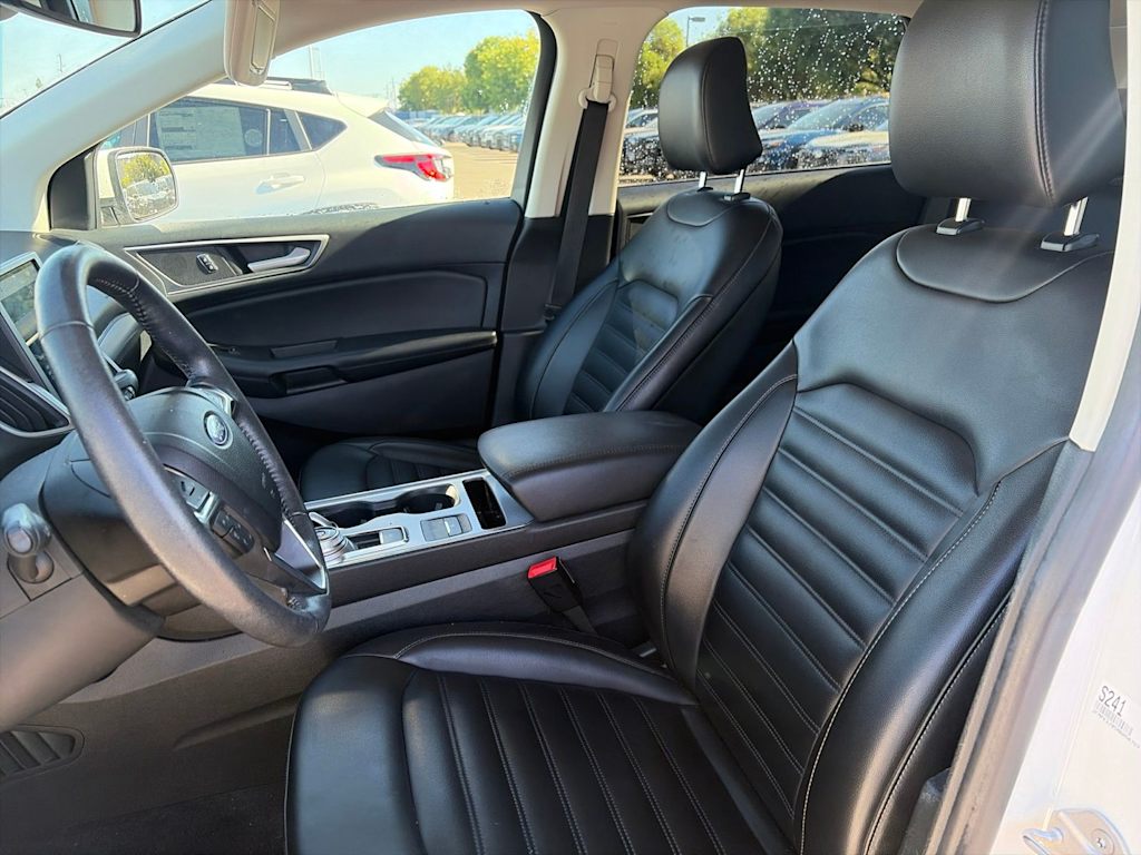 Thumbnail: 2021 Ford Edge - 30