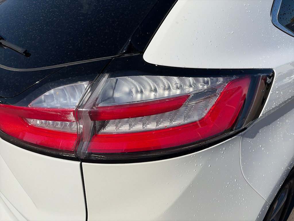 Thumbnail: 2021 Ford Edge - 21