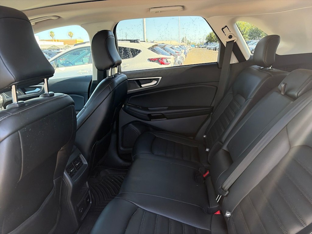 Thumbnail: 2021 Ford Edge - 28