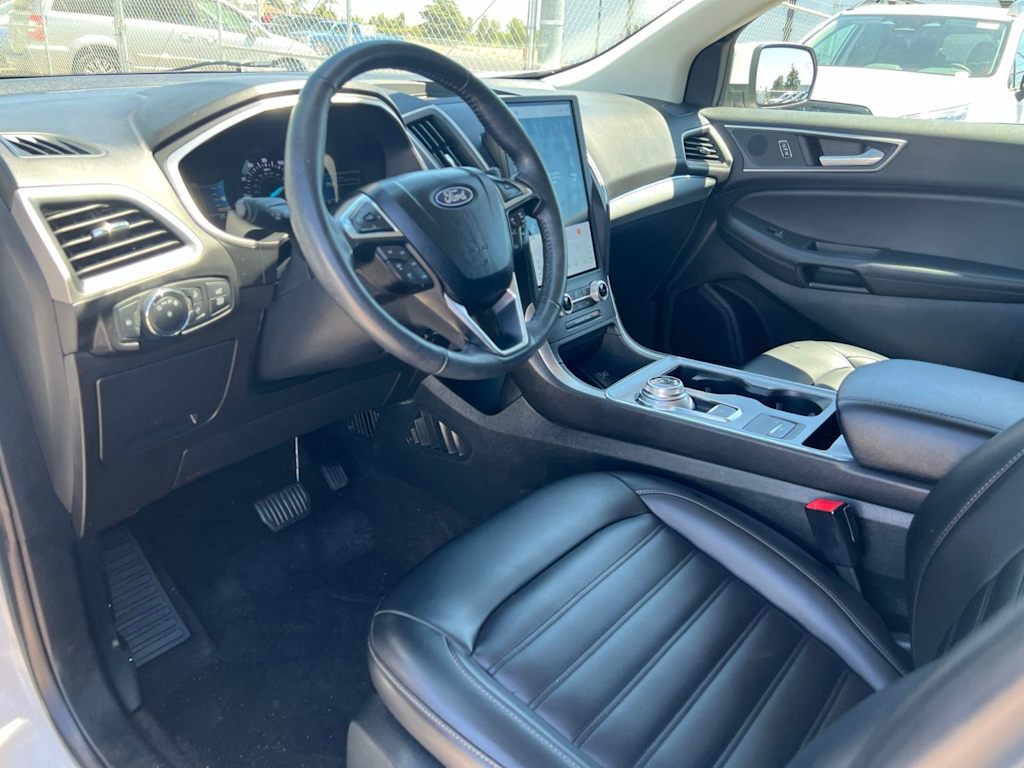 Thumbnail: 2021 Ford Edge - 8