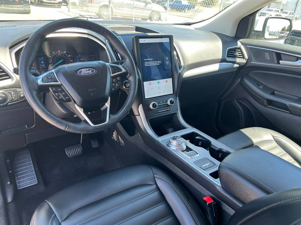 Thumbnail: 2021 Ford Edge - 2