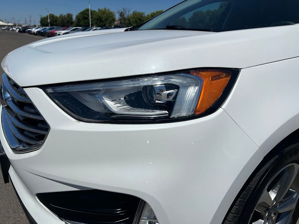 Thumbnail: 2021 Ford Edge - 21