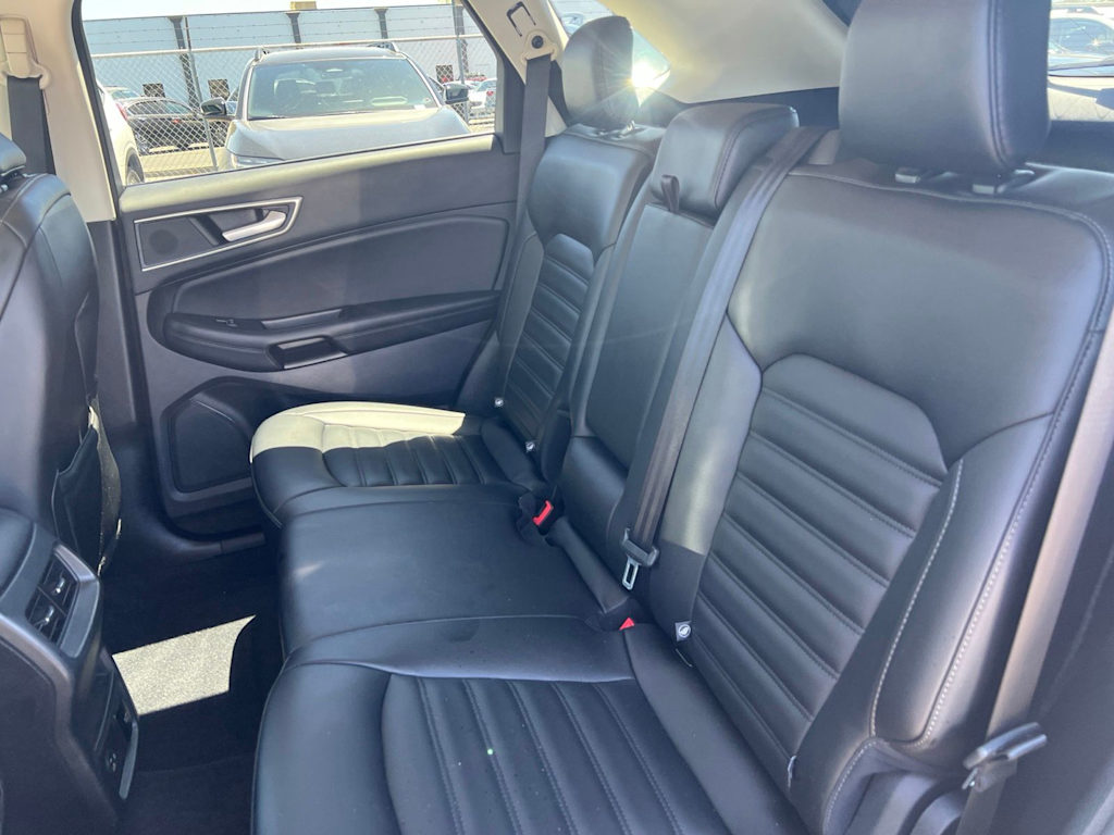 Thumbnail: 2021 Ford Edge - 33