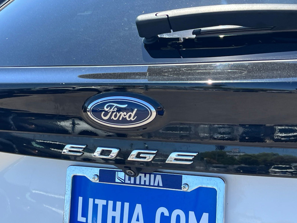 Thumbnail: 2021 Ford Edge - 27