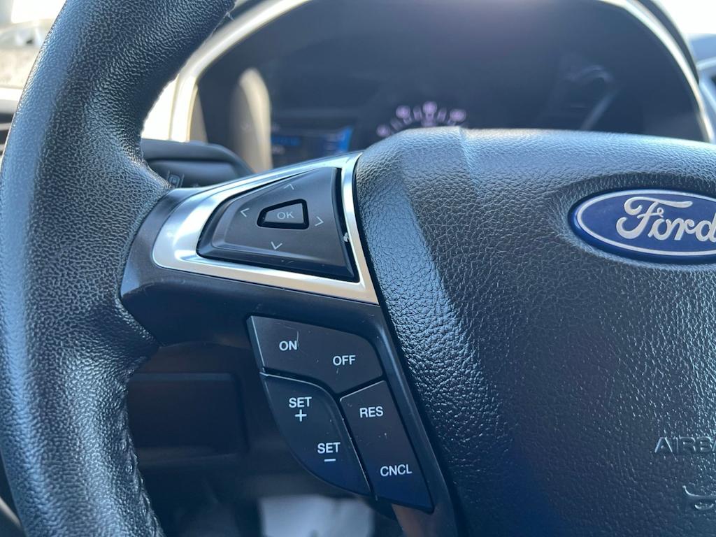 Thumbnail: 2021 Ford Edge - 38