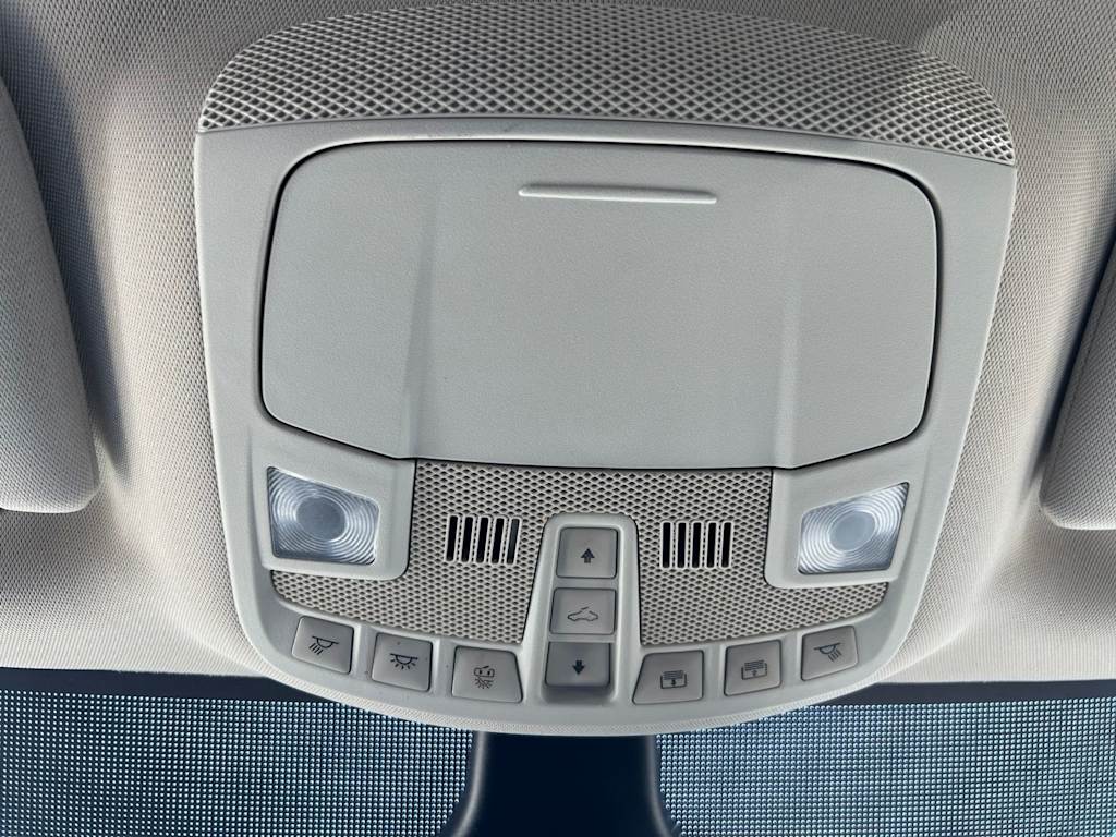 Thumbnail: 2021 Ford Edge - 36