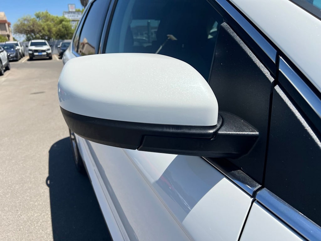 Thumbnail: 2021 Ford Edge - 24