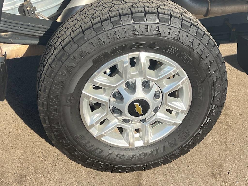 Thumbnail: 2025 Chevrolet Silverado 2500 - 24