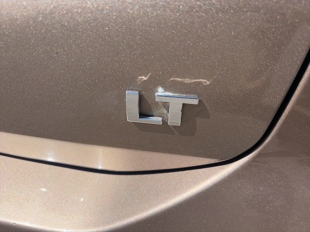 Thumbnail: 2018 Chevrolet Equinox - 25