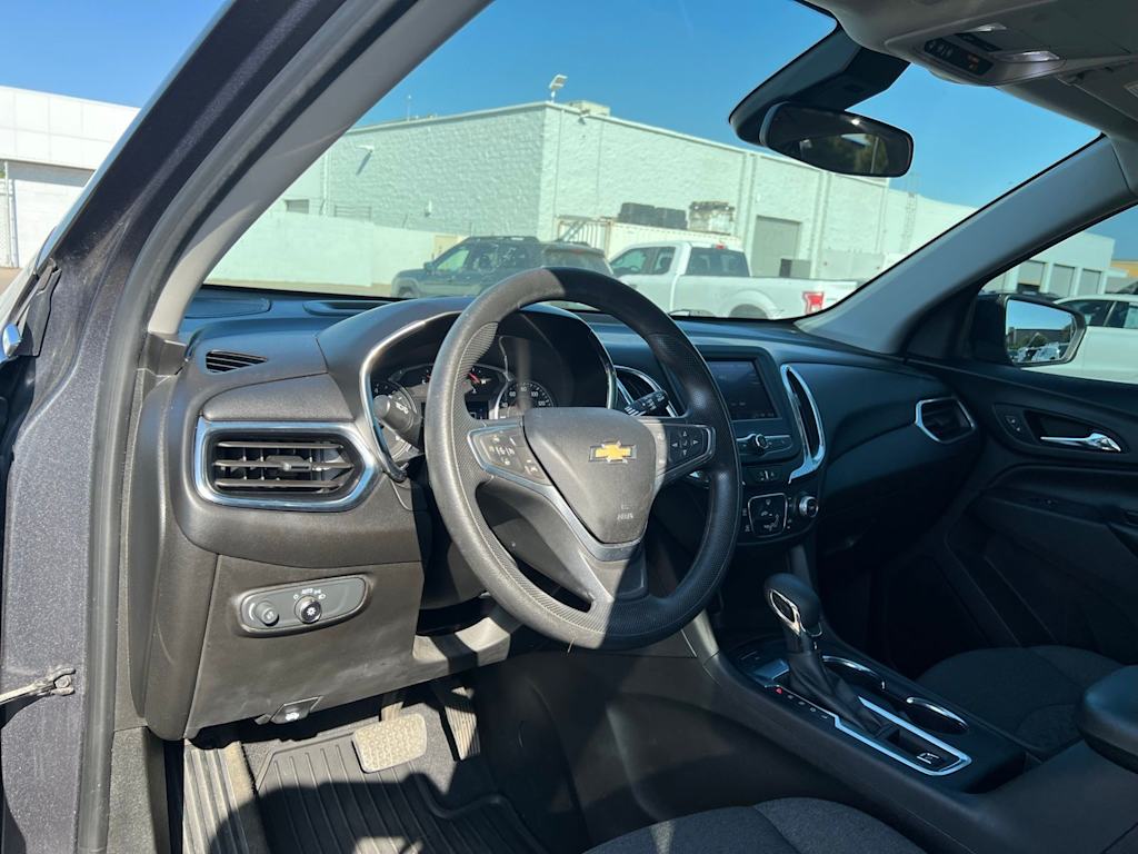 Thumbnail: 2022 Chevrolet Equinox - 2